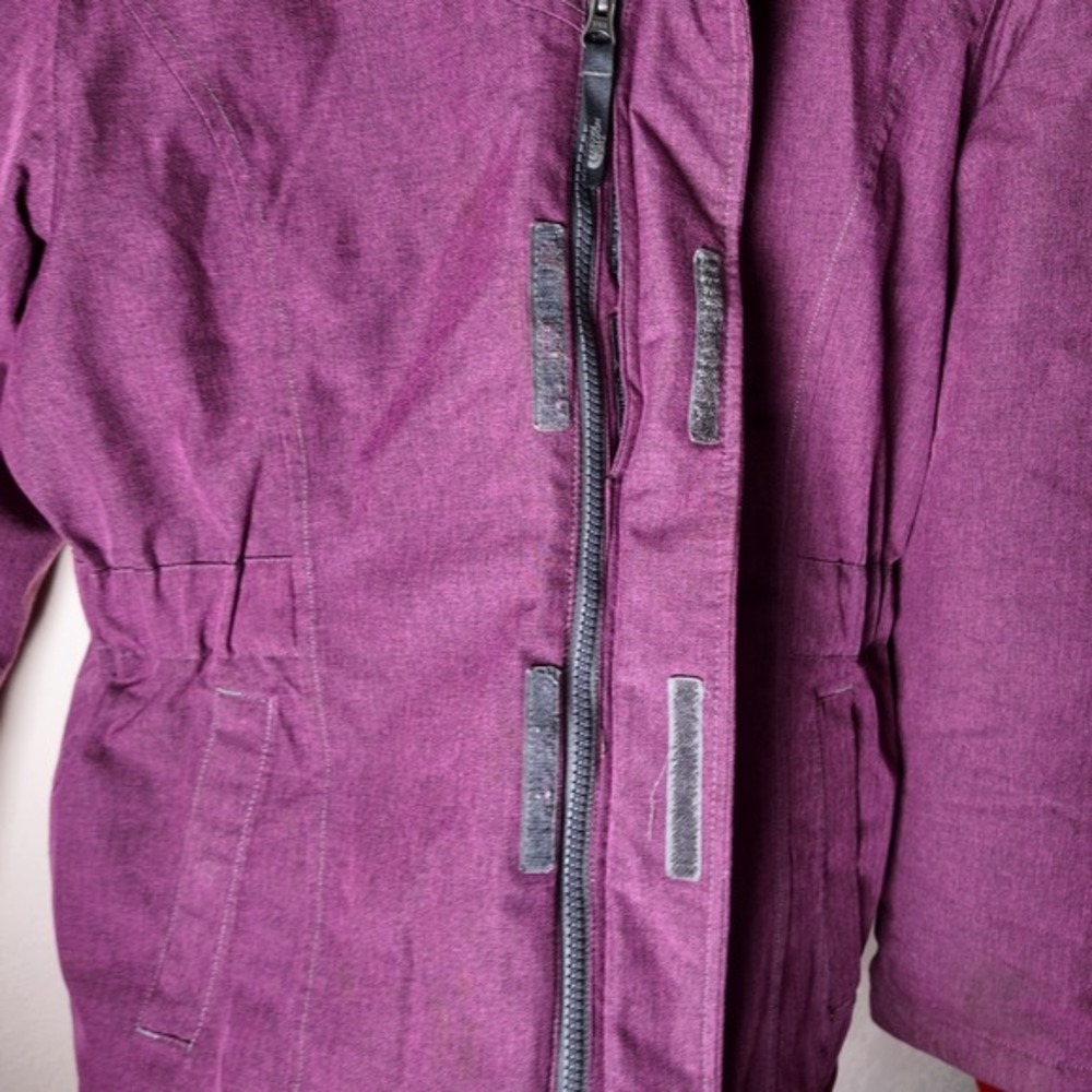 North Face Dryvent 550 jacket Girls size XL Outdoor Winter Coat Faux Fur Hood - Picture 8 of 8